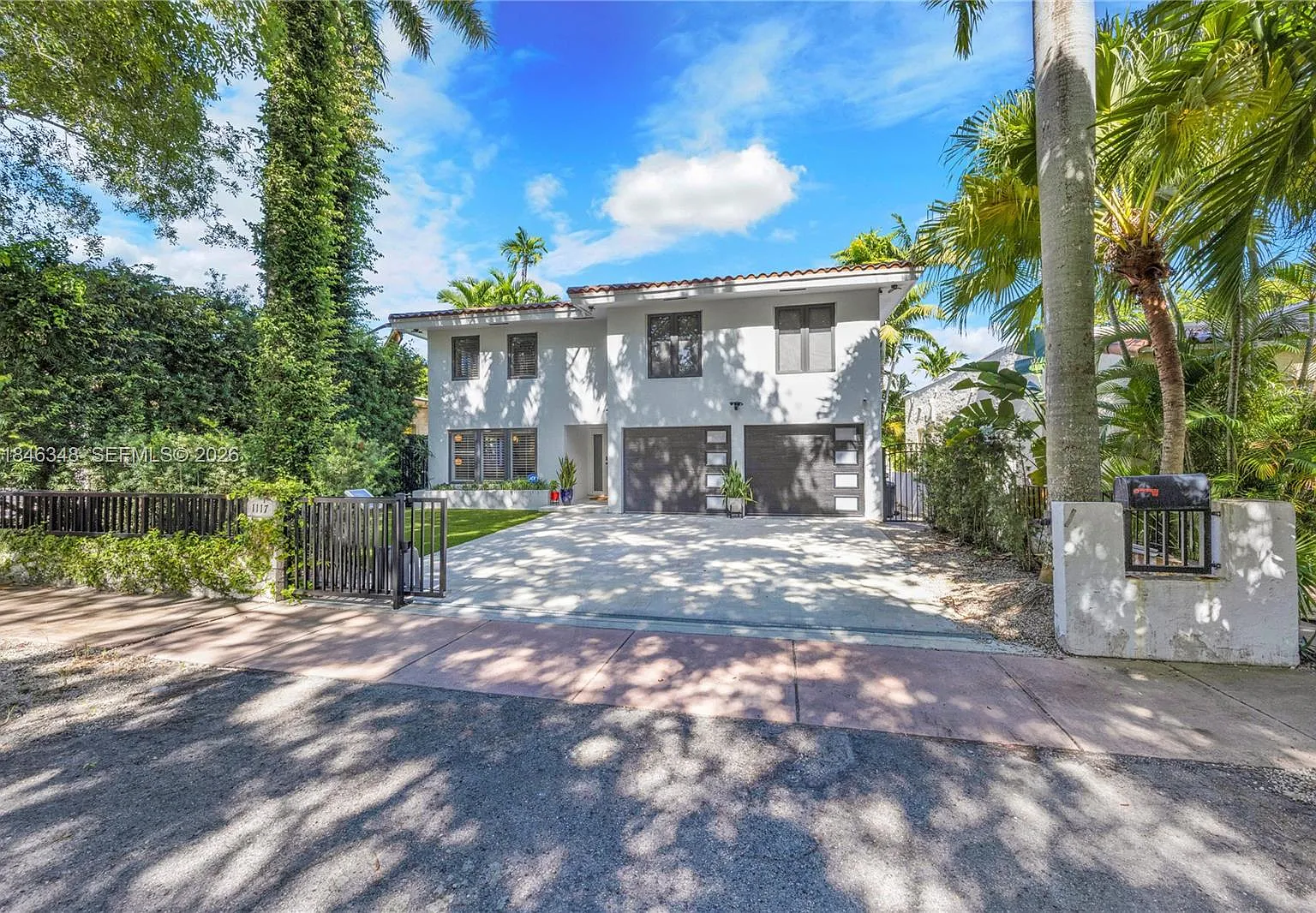 1311 Alhambra Cir